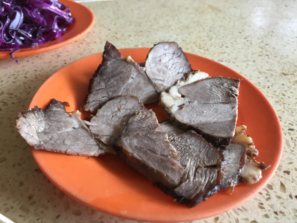 蘭州の牛肉麺にトッピングする「牛肉」｜リモートガール